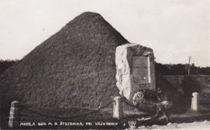 Mohyla M.R.Štefánika - 1930